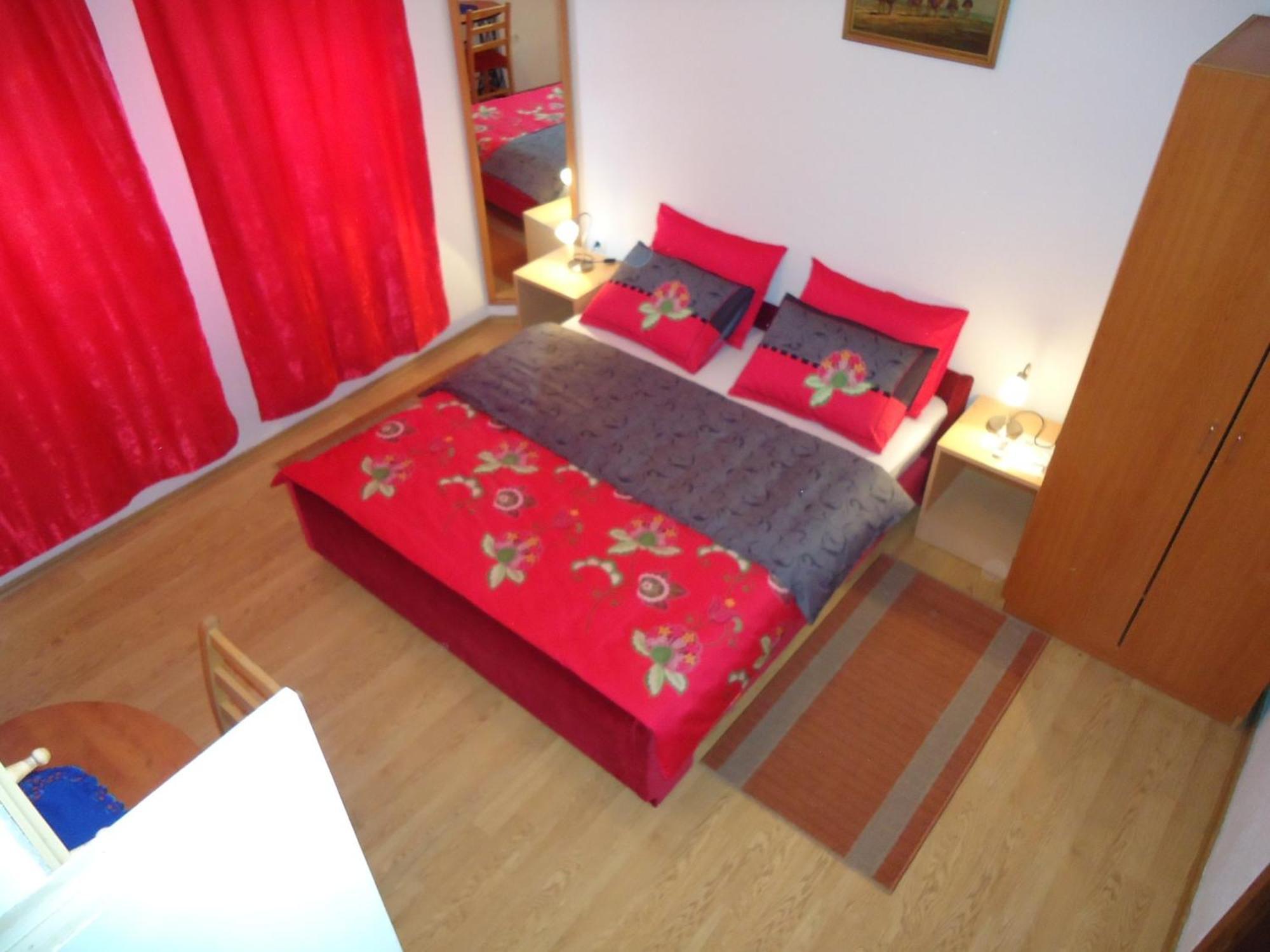Apartment House Ilija Hodak Selište Drežničko