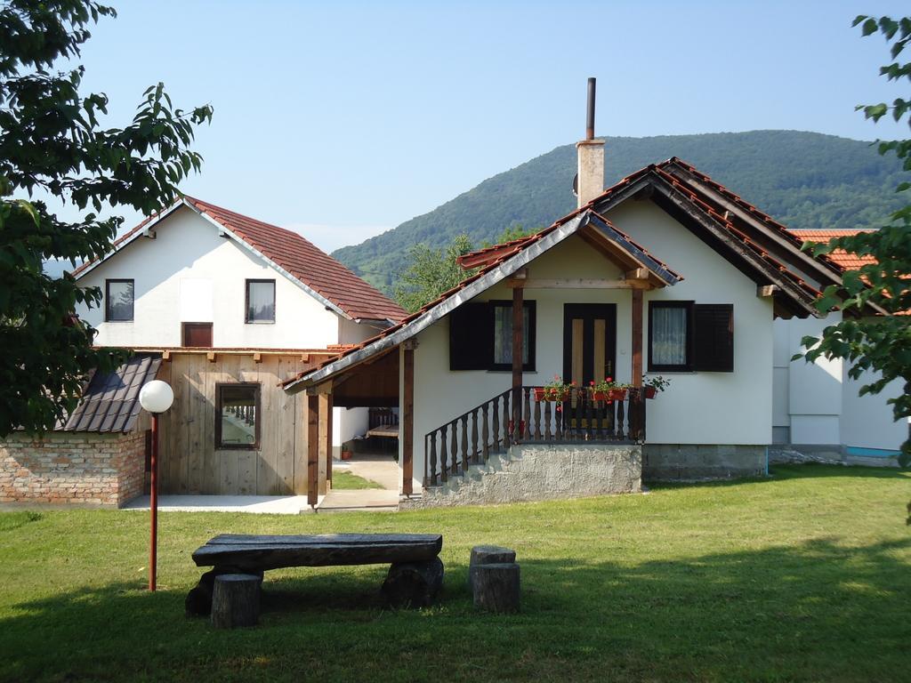 Apartment House Ilija Hodak Selište Drežničko